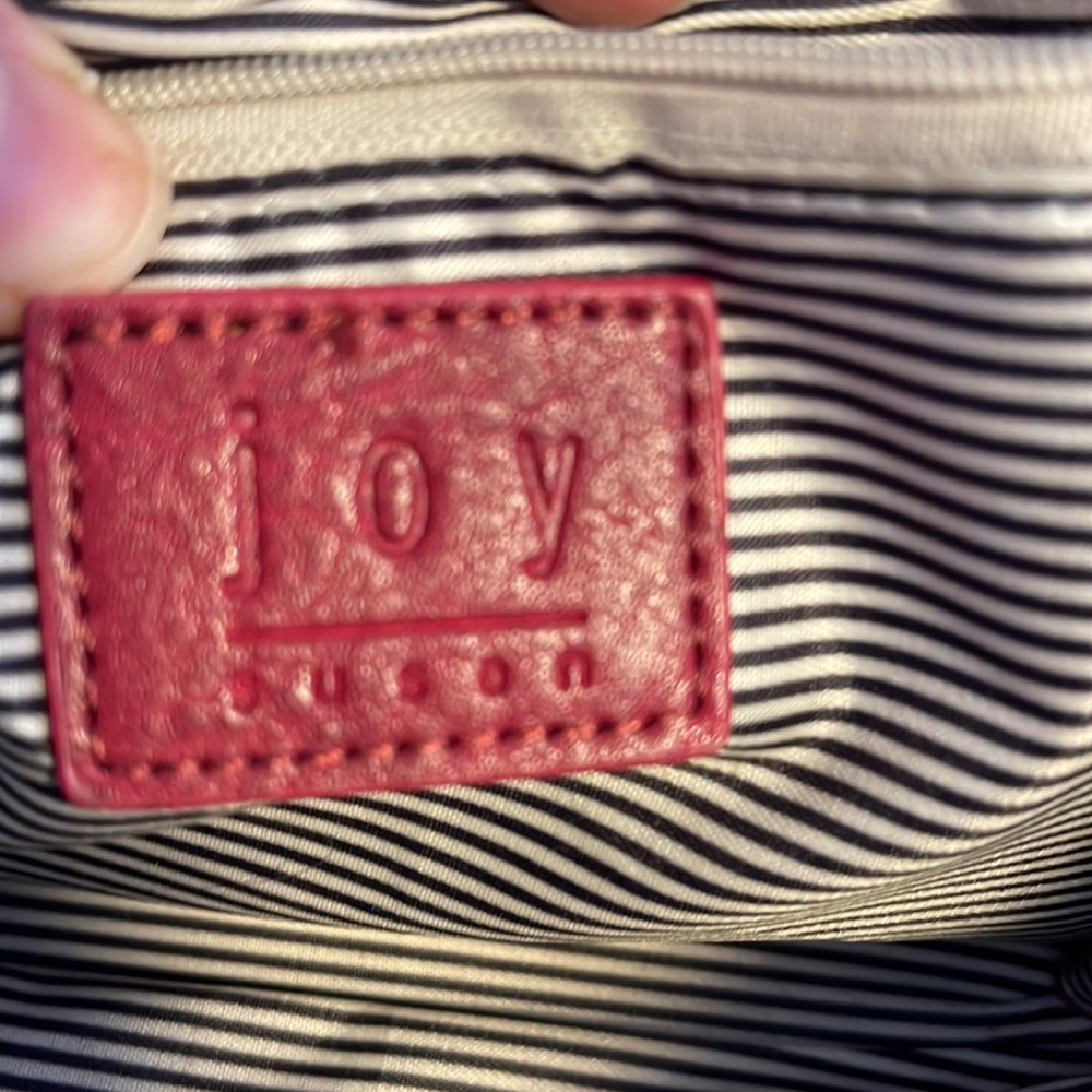 Crossbody - Picture 4 of 4